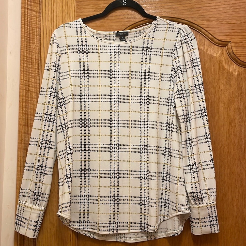 Ann Taylor blouse no tags- never worn